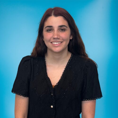 Alyssa Headshot - 1